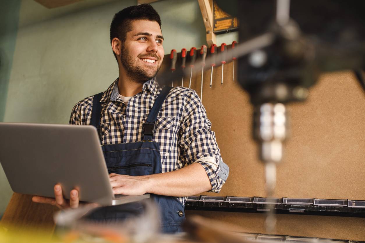 artisan BTP portage salarial professionnel bâtiment avantages inconvénients travail